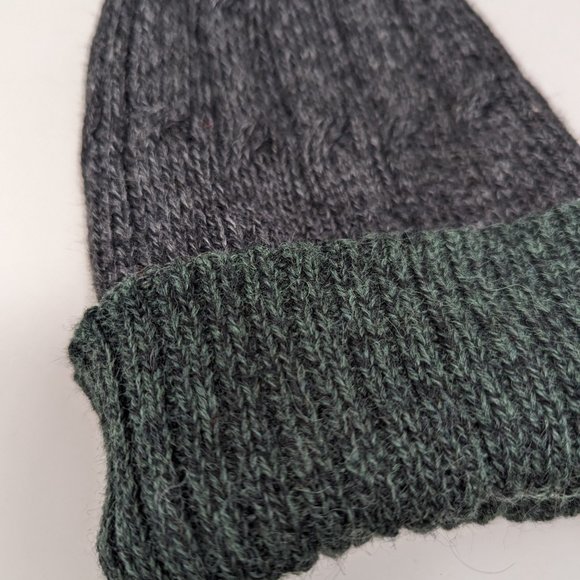 Alpaca hand knitted reversible hat / unisex / Peruvian winter hat - Picture 6 of 9